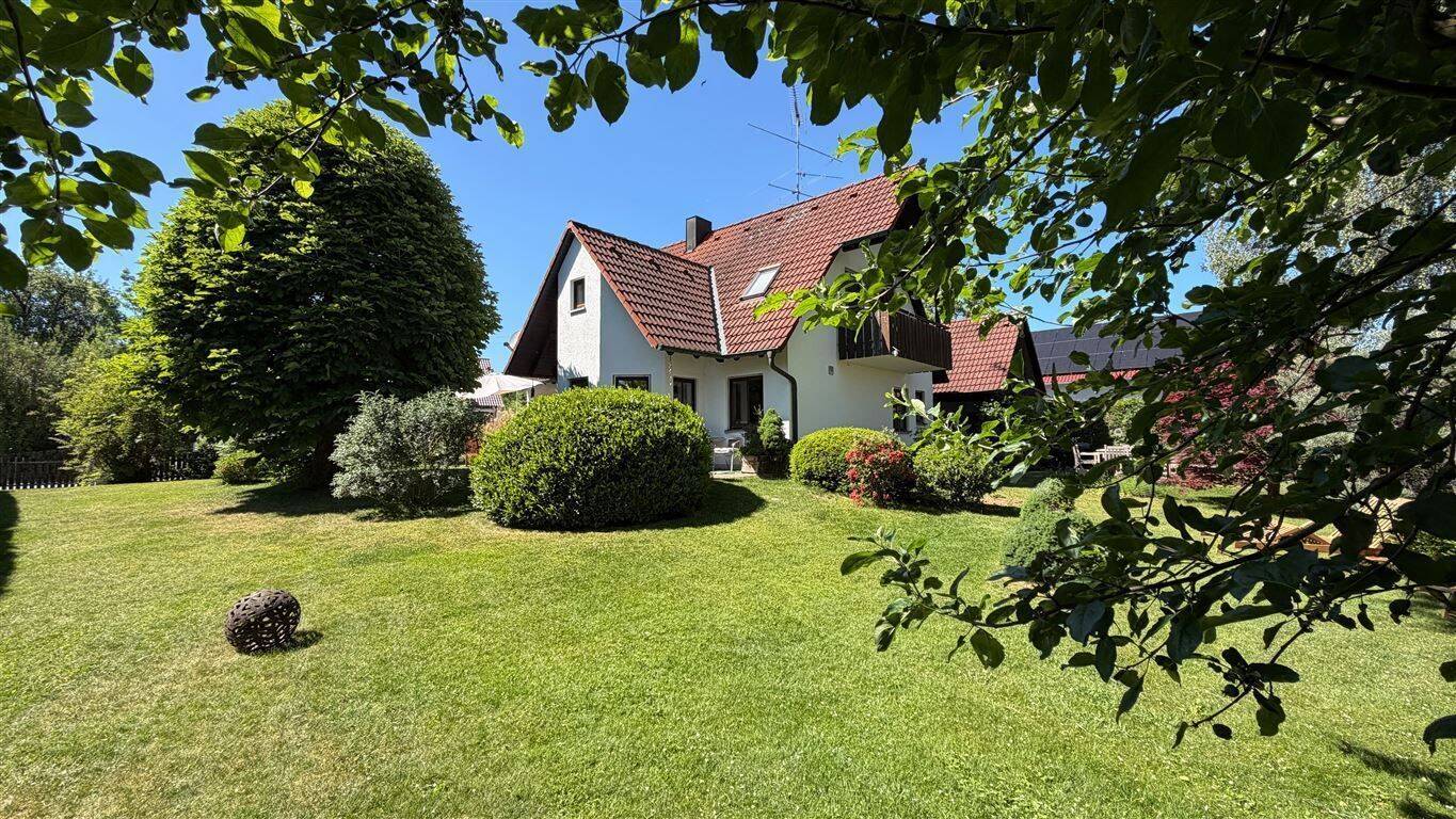 Charmantes Einfamilienhaus mit großem Garten, Kamin & zwei Terrassen, 86424 Dinkelscherben