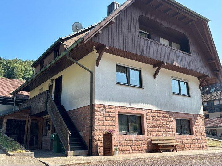 Gepflegtes Landhaus mit großem Grundstück, 77787 Nordrach