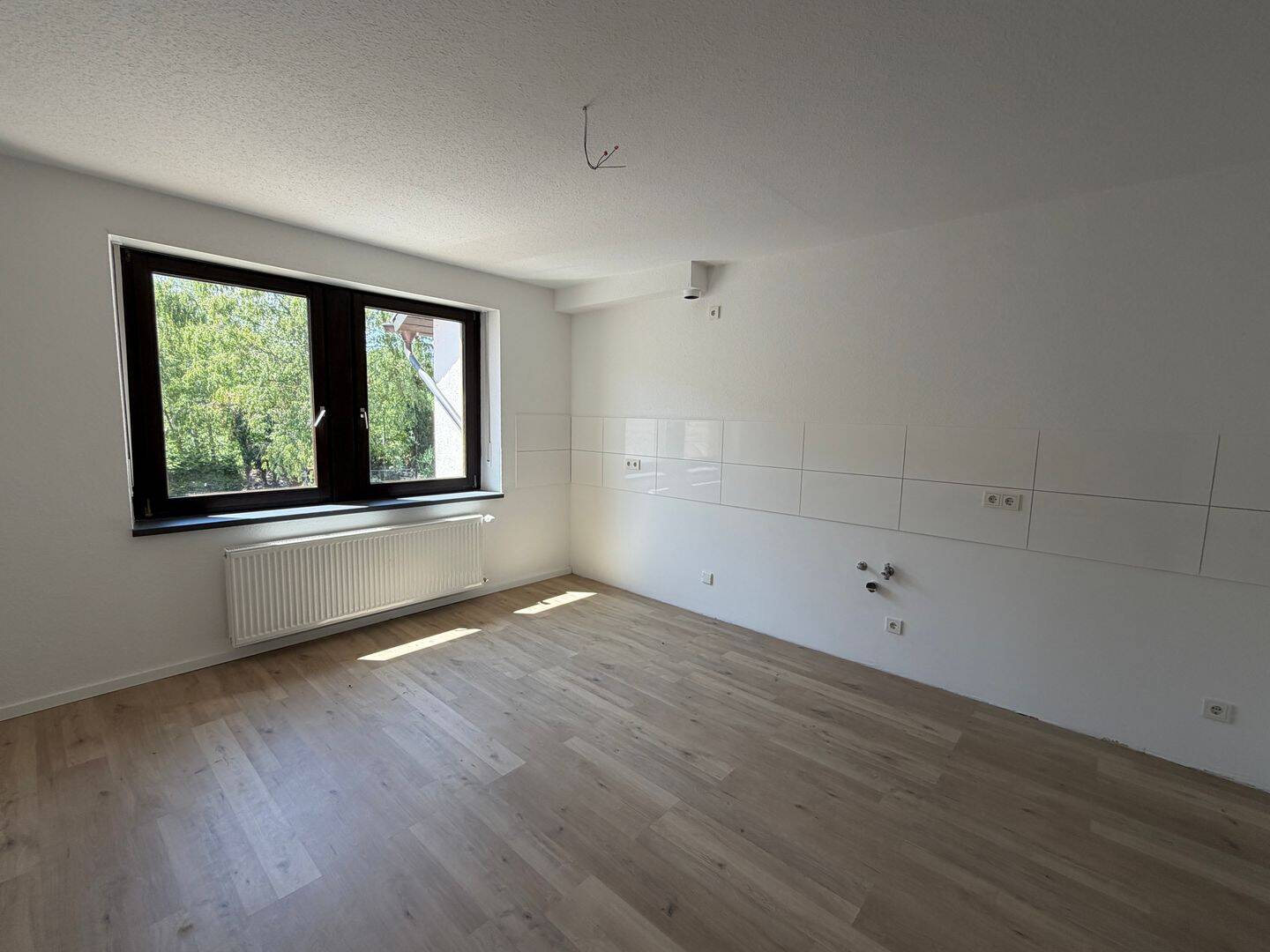 Erstbezug nach Sanierung: Helle 3-Zimmer-Wohnung mit Stellplatz in Saarlouis, 66740 Saarlouis
