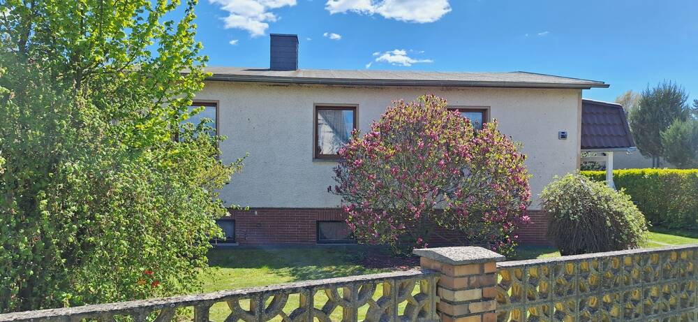 Charmanter Bungalow mit Vollkeller auf großem Grundstück – vielseitig nutzbar und mit viel Potenzial, 15236 Frankfurt (Oder)