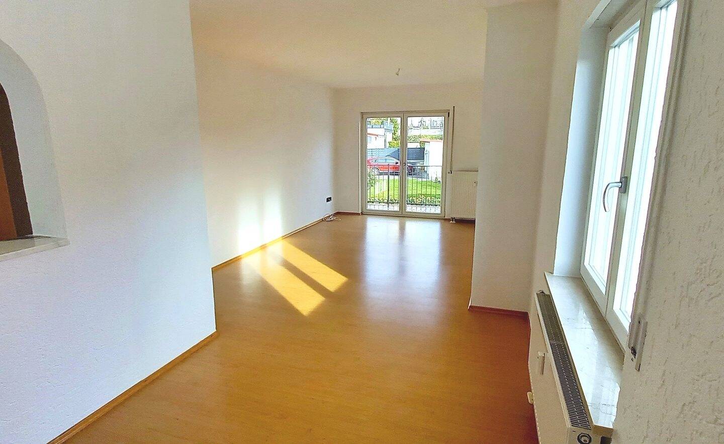 Schöne, helle 3 Zimmer Wohnung mit Balkon, 85445 Oberding