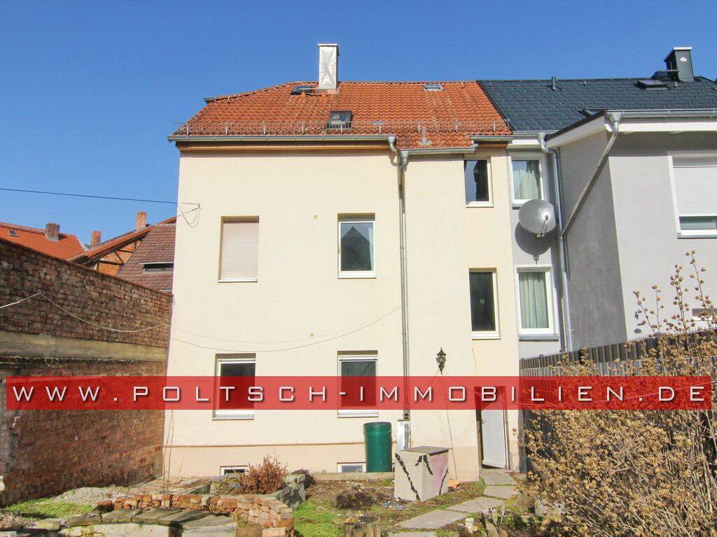 Doppelhaushälfte mit Keller und Garten in ruhiger Lage von Weida, 7570 Endschütz
