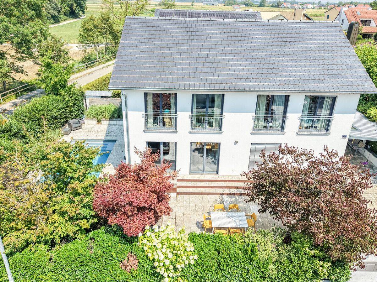 Eleganz trifft Nachhaltigkeit – Luxuriöses Einfamilienhaus in Ingolstadt-Gerolfing, 85049 Ingolstadt