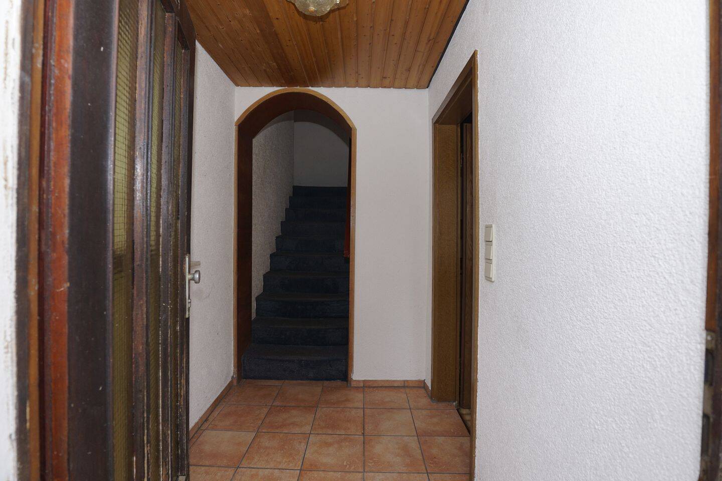Einfamilienhaus mit Garten und Garage, 67472 Esthal