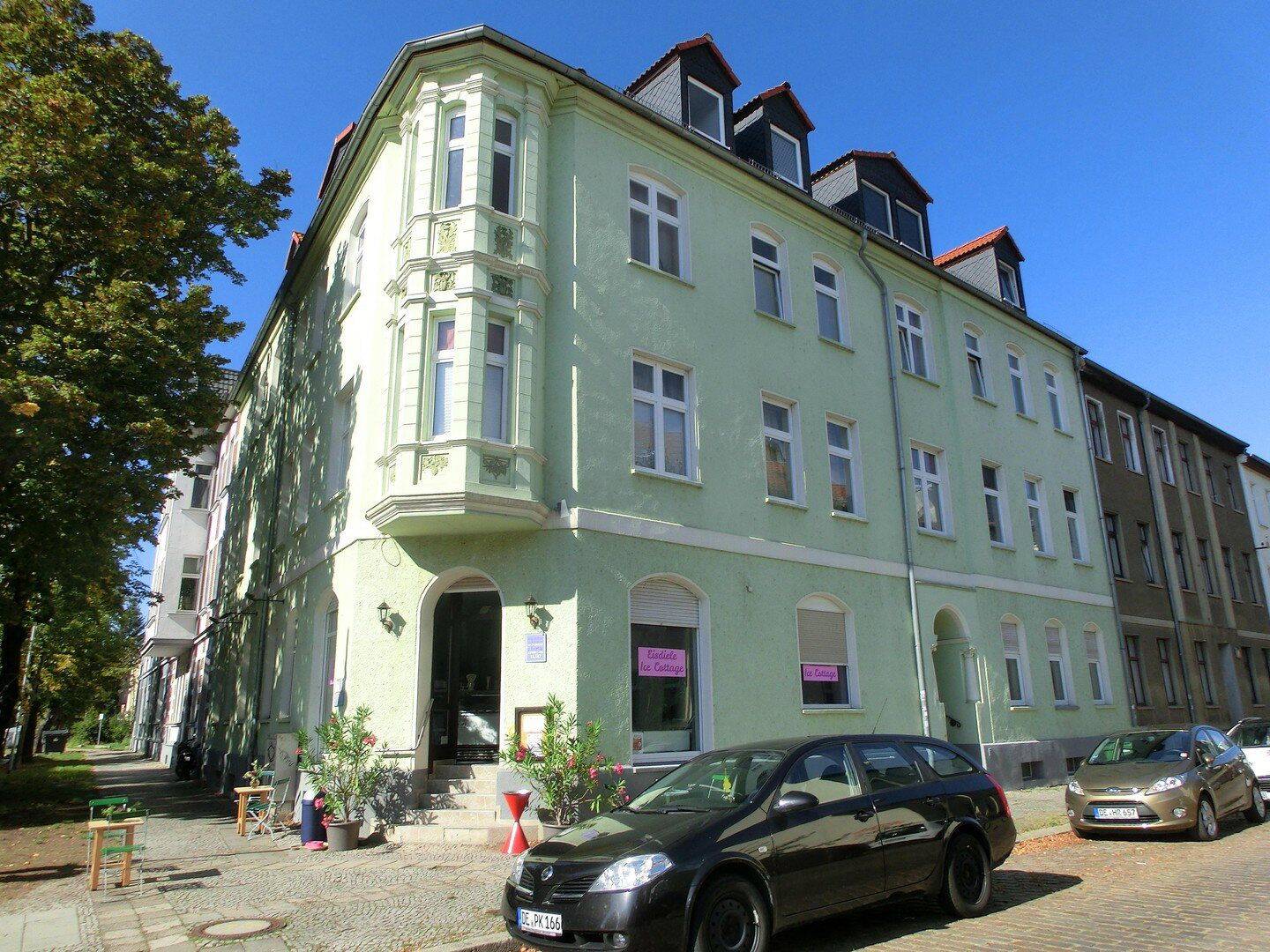 2-Raum-Wohnung mit Einbauküche – modernisiert, großzügig, zentral, 6844 Dessau-Roßlau (Innenstadt Mildensee Waldersee)