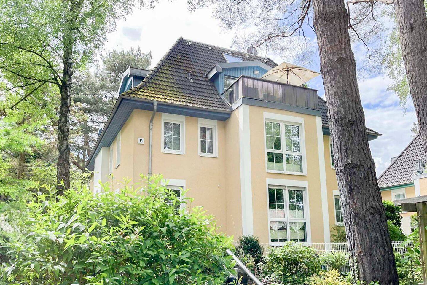 Traumhafte DG-Maisonette-Wohnung mit 2 Balkone, 16548 Glienicke/Nordbahn
