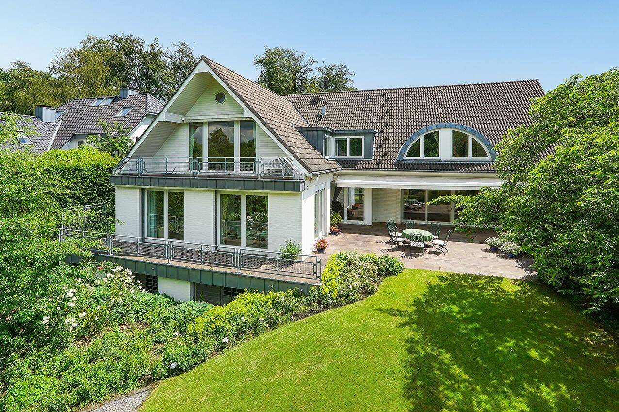Gepflegtes Landhaus mit traumhaftem Garten in ruhiger Bestlage, 40883 Ratingen