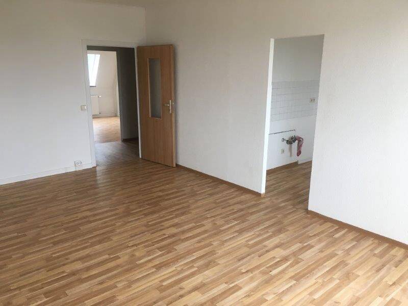 Einziehen & wohlfühlen: Modernes Zuhause mit Balkon und stylischem Bad im Zentrum., 7545 Gera (Bieblach Innenstadt Ostviertel Pforten Untermhaus)