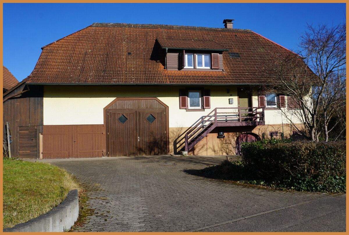 Historisches Anwesen mit außergewöhnlichem Grundstück in zentraler Lage von Biberach !, 77781 Biberach