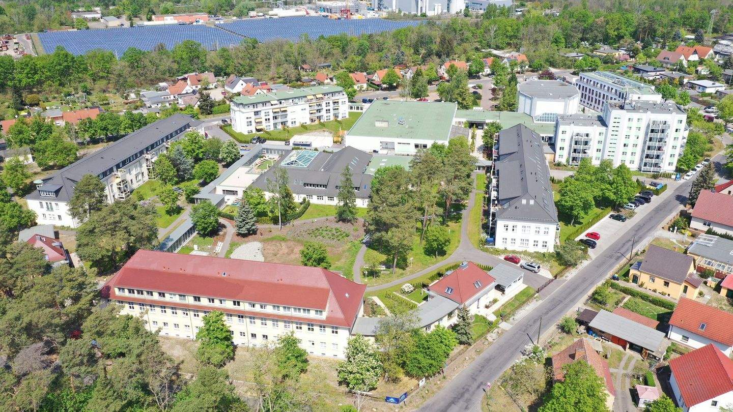 schöne 4-Zimmer-Wohnung zu vermieten (3.2.03) – Wohnresidenz Branitz / täglich freie SPA-Nutzung – Wohnen wo andere Urlaub machen!, 3042 Cottbus (Branitz Merzdorf Mitte Sandow)