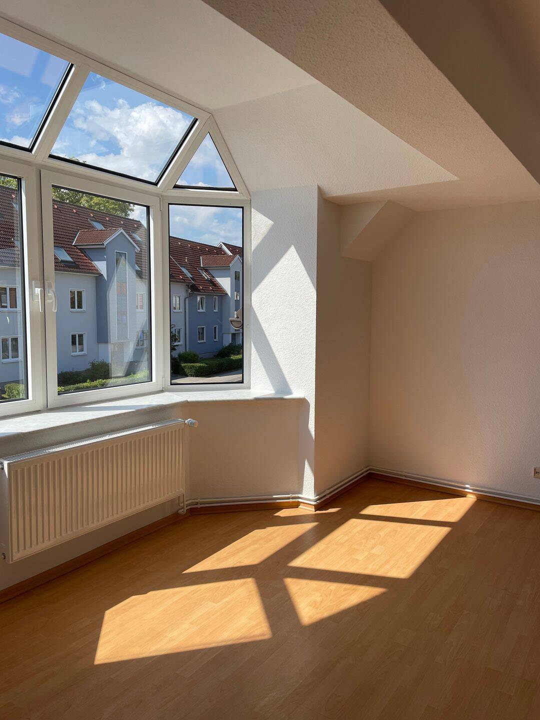 Helle 1-Raum Wohnung in Knieper Nord mit Stellplatz, 18435 Stralsund