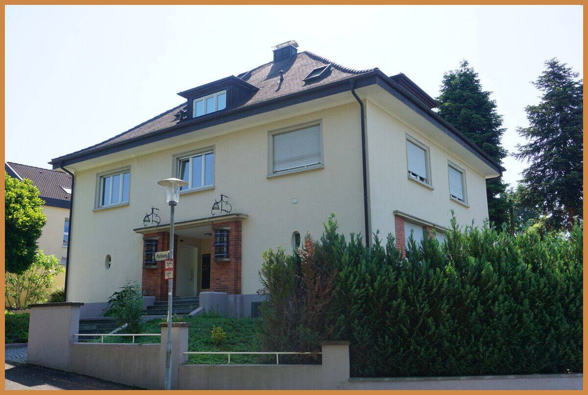 Wohnen mit Charme – 2-Zimmer-Dachgeschosswohnung mit Galerie in bester Wohnlage von Gengenbach!, 77723 Gengenbach