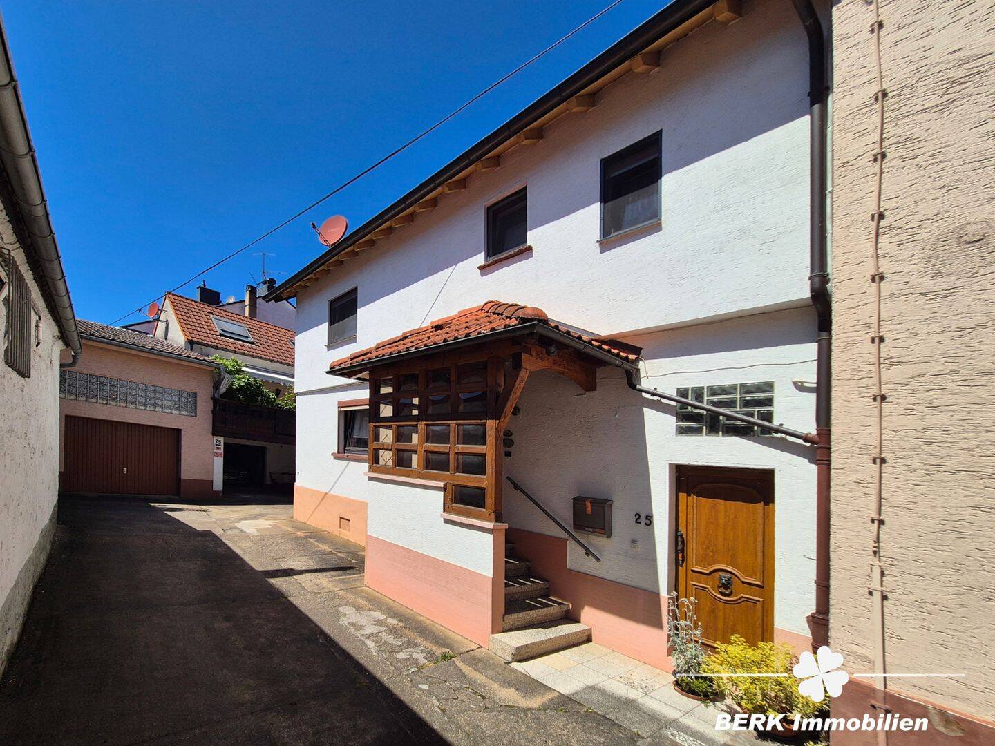 BERK Immobilien – Ein Haus für Macher – Einfamilienhaus mit Ausbaureserve in Hörstein, 63755 Alzenau
