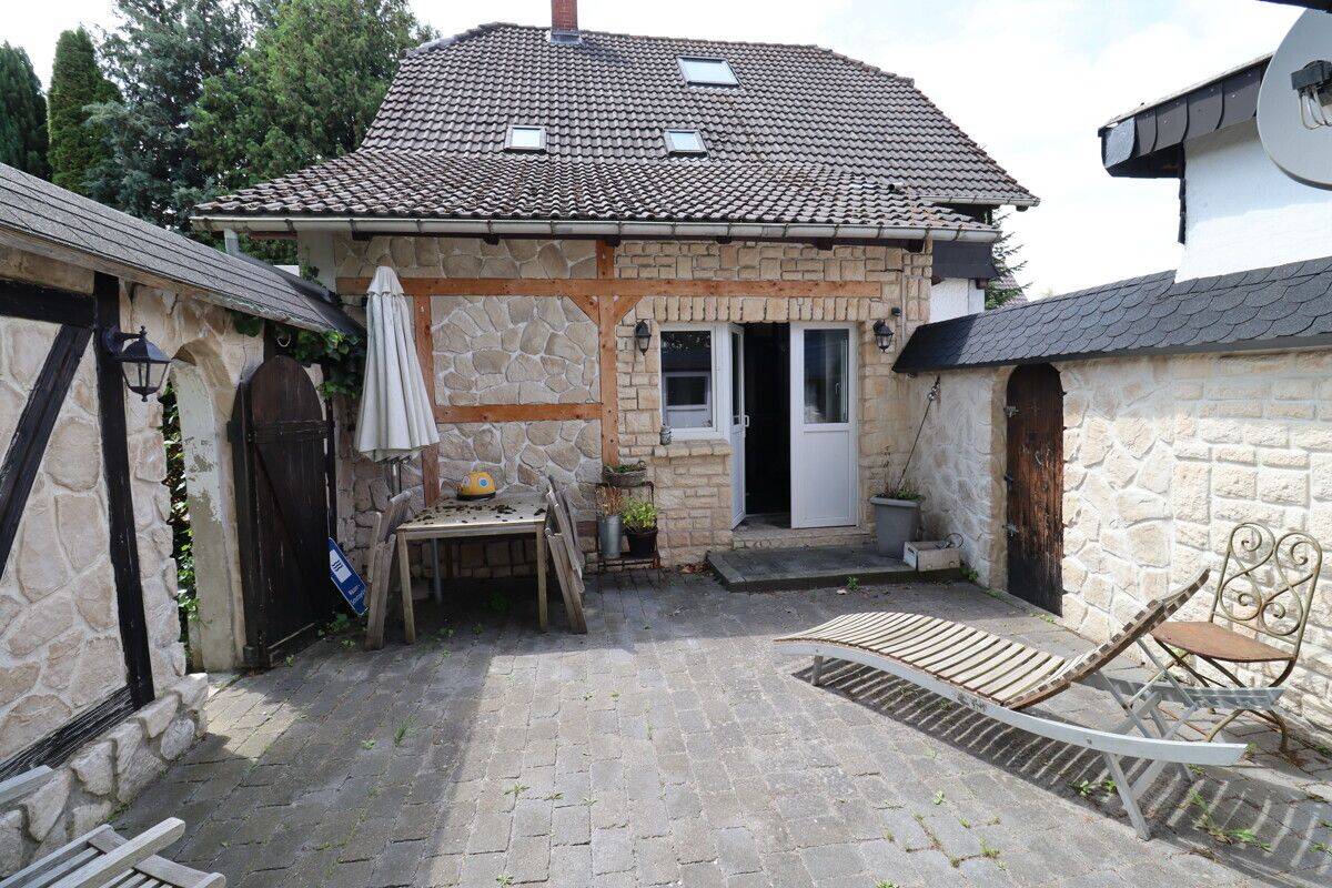 Idyllisches Einfamilienhaus mit herrlichem Grundstück + + 2 Terrassen ++ Garage ++ in zentraler Lage von Königslutter, 38154 Königslutter am Elm