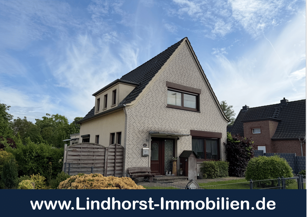 Zum 01.10.2026 frei ! Einfamilienhaus mit Garage in einem familienfreundlichem Umfeld, 27753 Delmenhorst (Bungerhof Deichhorst Dwoberg/Ströhen Mitte)