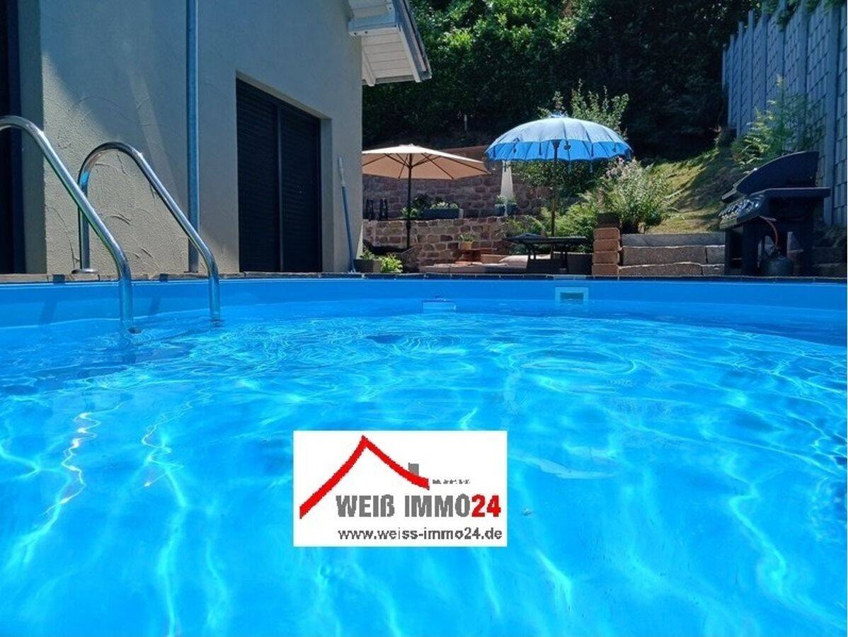 Modernisierte Doppelhaushälfte mit Südgarten, Pool und hochwertiger Ausstattung (AW165-1), 66482 Zweibrücken