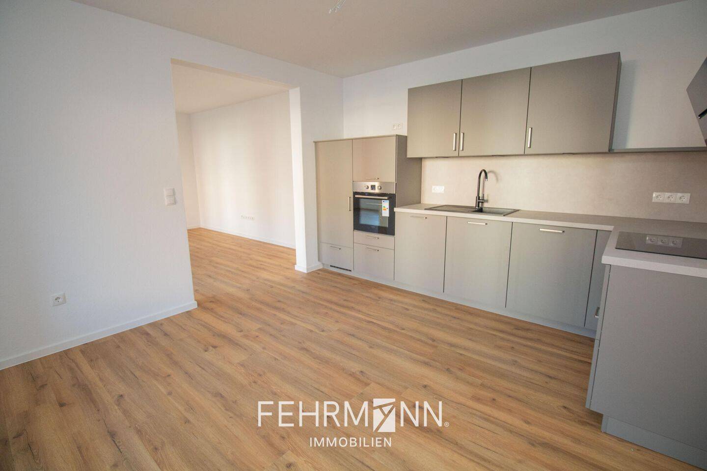 Lebensqualität auf höchstem Niveau – Altersgerechte und zentrale Neubauwohnung – Zur Miete! – 49733 Haren (Ems) – Vorschaubild 5