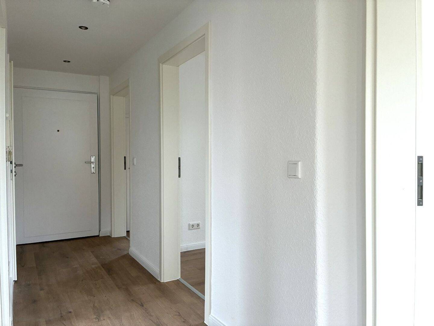 Sanierte Dachgeschosswohnung in Hildesheim – 31137 Hildesheim – Vorschaubild 3