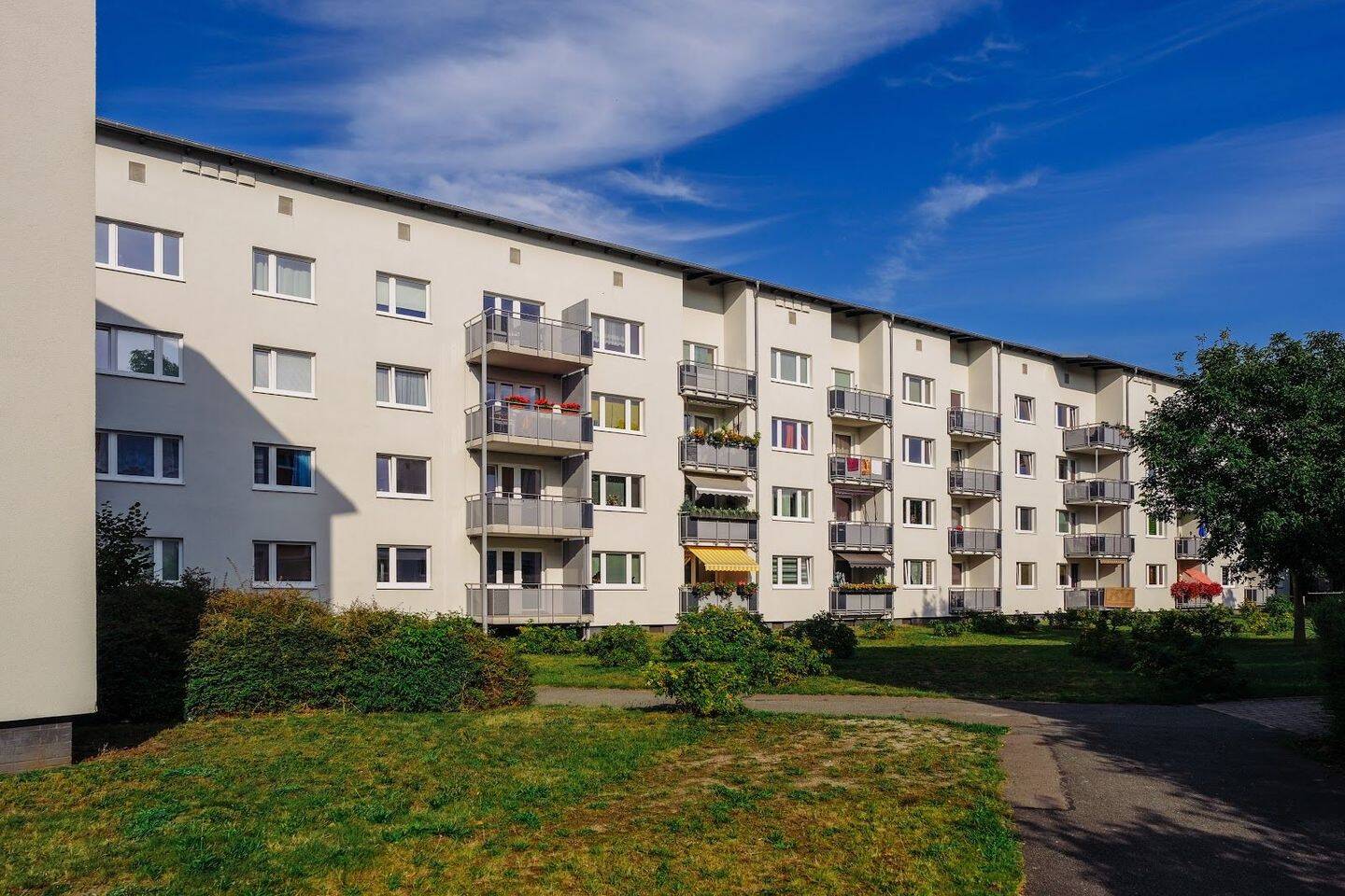Schick, modern und zentrumsnah im Hellwinkel // 1.OG Rechts – 38446 Wolfsburg – Vorschaubild 6