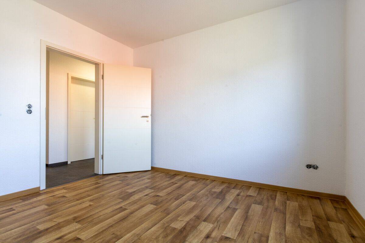 Ganderkesee | renovierte, zentral gelegene 3 Zi.-Wohnung mit Balkon und Stellplatz – 27777 Ganderkesee – Vorschaubild 8