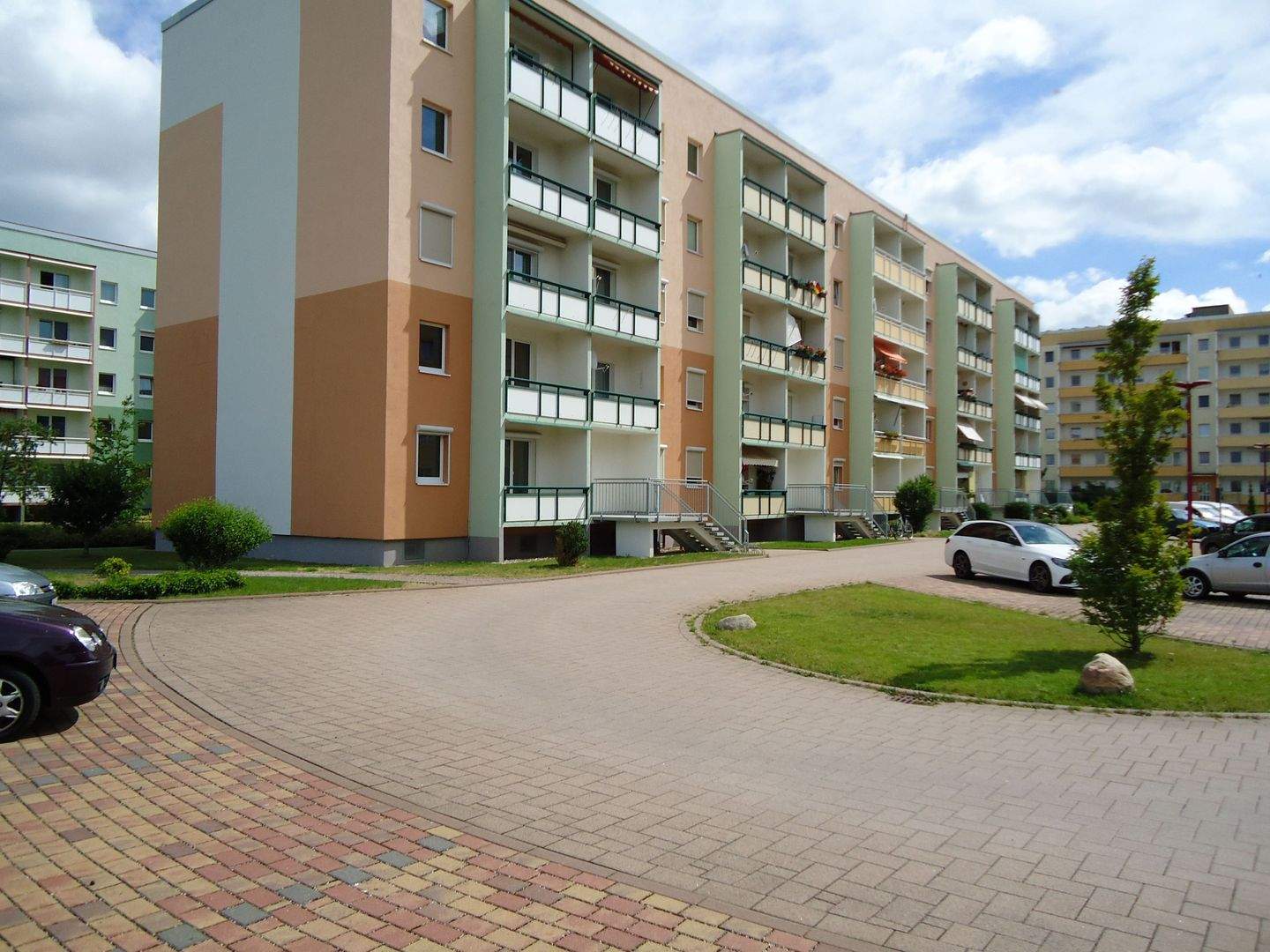 Günstige 2-Raum Wohnung mit Balkon, 39240 Barby