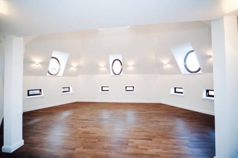 4,5 Zimmer auf 173 m² in Citylage + DG mit Lift + Parkett + Fußbodenheizung + Loggia + 2 Bäder, 4315 Leipzig (Neustadt-Neuschönefeld Sellerhausen-Stünz Volkmarsdorf)