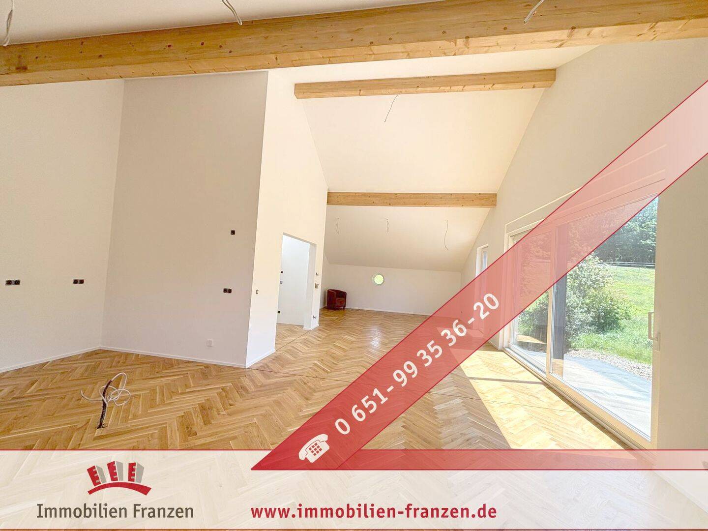Stadtnah und doch im Grünen: hochwertige, energieeffiziente Penthousewohnung
