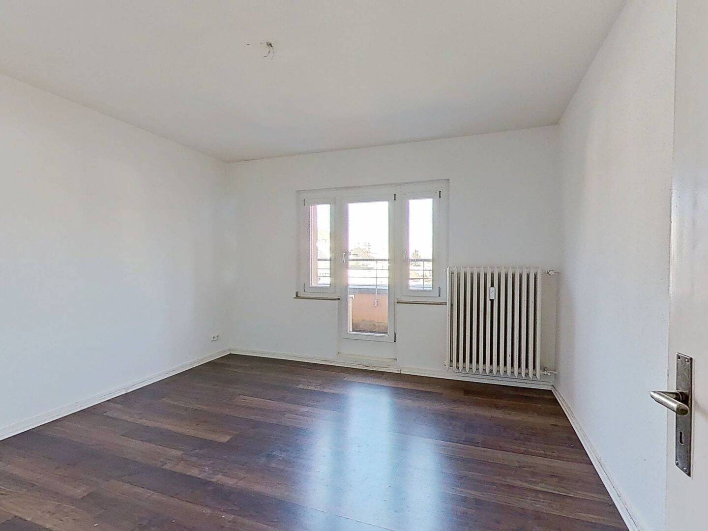 Sonne den ganzen Tag: 4 Zimmer mit 2 Balkonen, 51065 Köln (Mülheim Buchforst Buchheim)