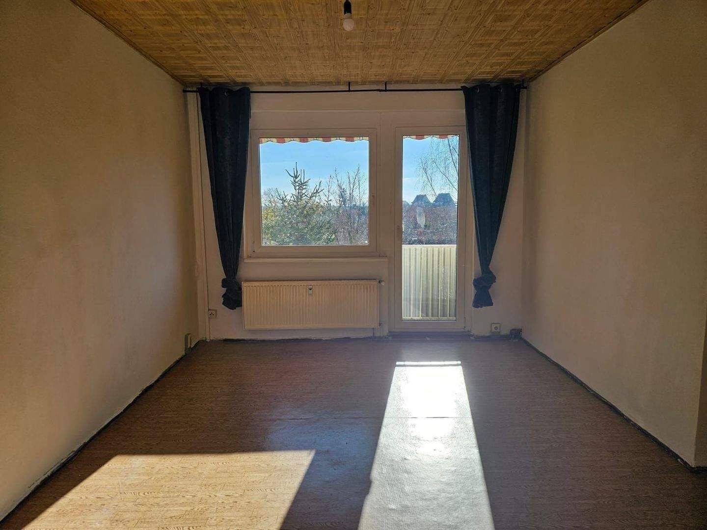 schöne 2-Raum Wohnung mit Balkon für Selbstrenovierer, 39397 Gröningen