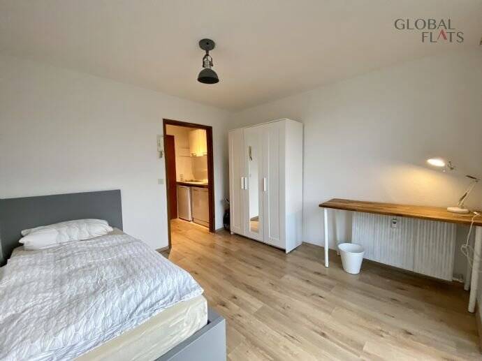 Kleines Single-Apartment in Bilk, 40225 Düsseldorf (Bilk Flehe Oberbilk Wersten)