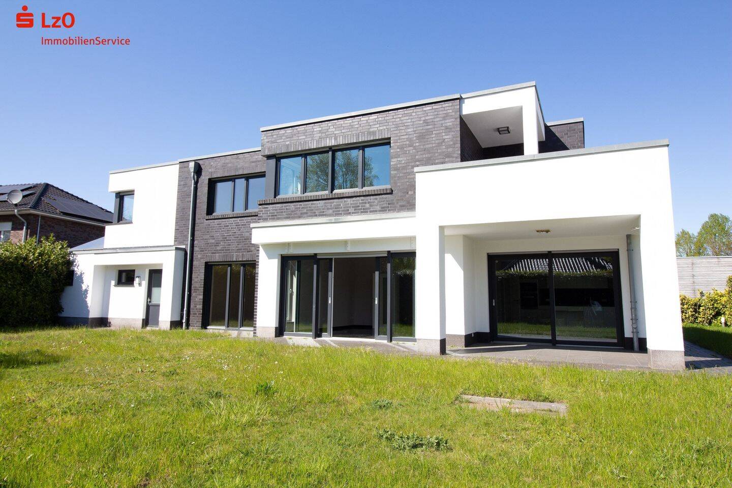 Stilvolle Stadtvilla in attraktiver Wohnlage – modernes Wohnen mit viel Platz in Löningen, 49624 Löningen