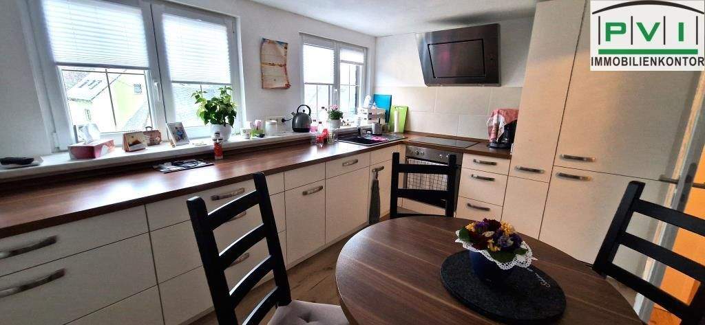 Großzügige Dachgeschoßwohnung mit hochw. EBK, 2 Bädern und Gartenterrasse, 8359 Breitenbrunn/Erzgeb.