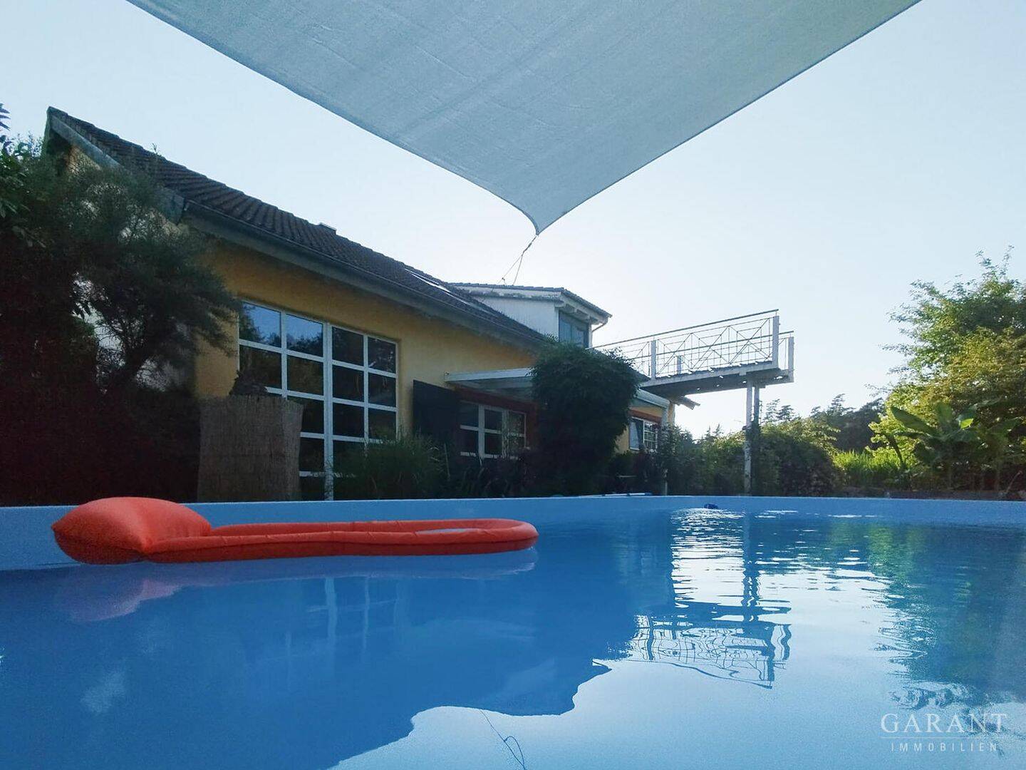 Landhaus bei Stödtlen: ca. 259 m² Wohnen, Pool & eigene Energie – Pferdehaltung möglich, 73495 Stödtlen