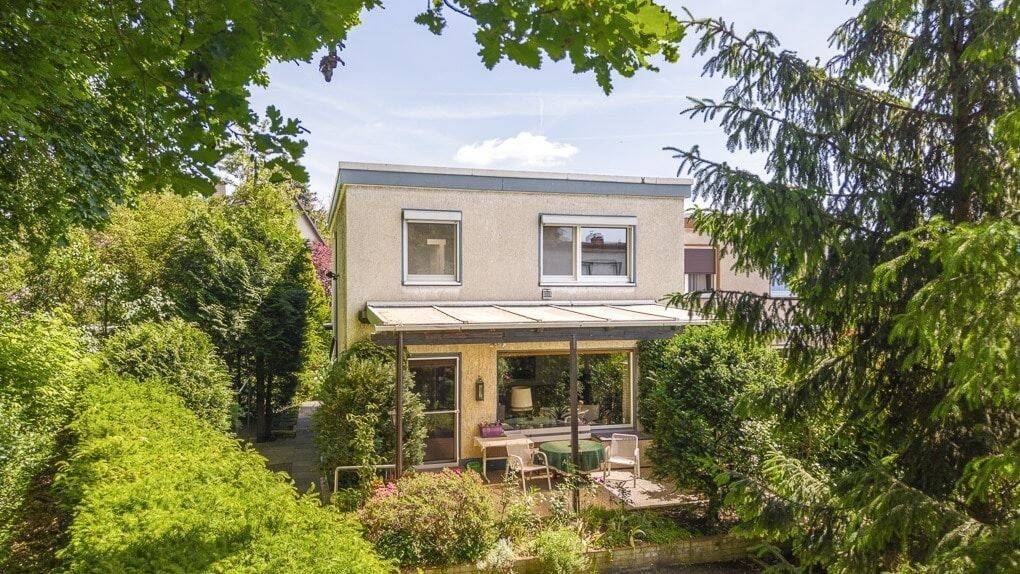 Ruhige Waldrandlage: Reihenendhaus mit sonnigem Südwest-Garten und Sauna, 14109 Berlin (Steglitz-Zehlendorf Nikolassee Wannsee)