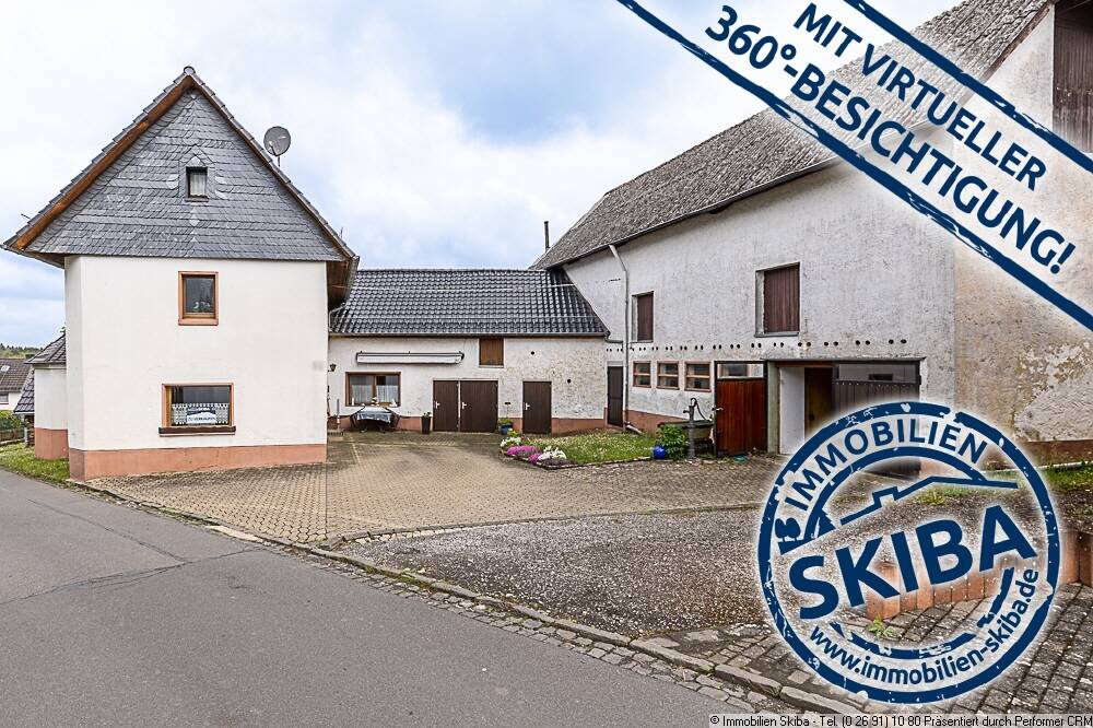 Eifel-Bauernhaus mit großer Scheune und Nebengebäuden in Blankenheim-Hüngersdorf, 53945 Blankenheim