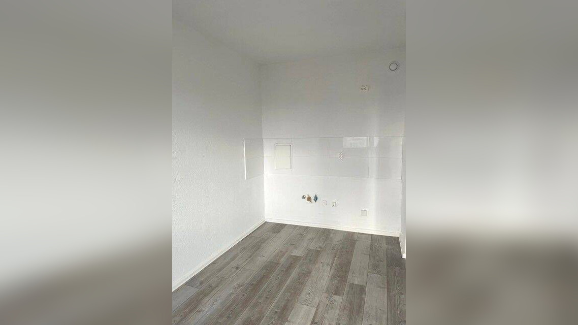 Deal des Monats: Deine renovierte Wohnung zum besten Mietpreis! / Freshly renovated and attractively – 6124 Halle (Saale) – Vorschaubild 6