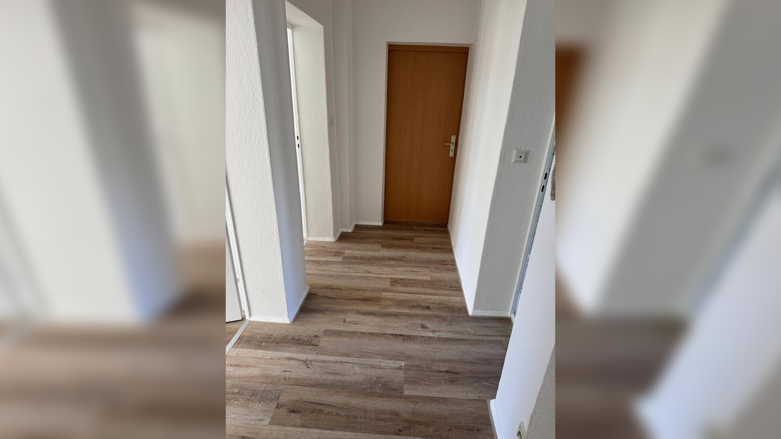 Sehr schöne 3 Raum Wohnung mit Balkon, Bad mit Dusche, Wanne – 6406 Bernburg (Saale) – Vorschaubild 4