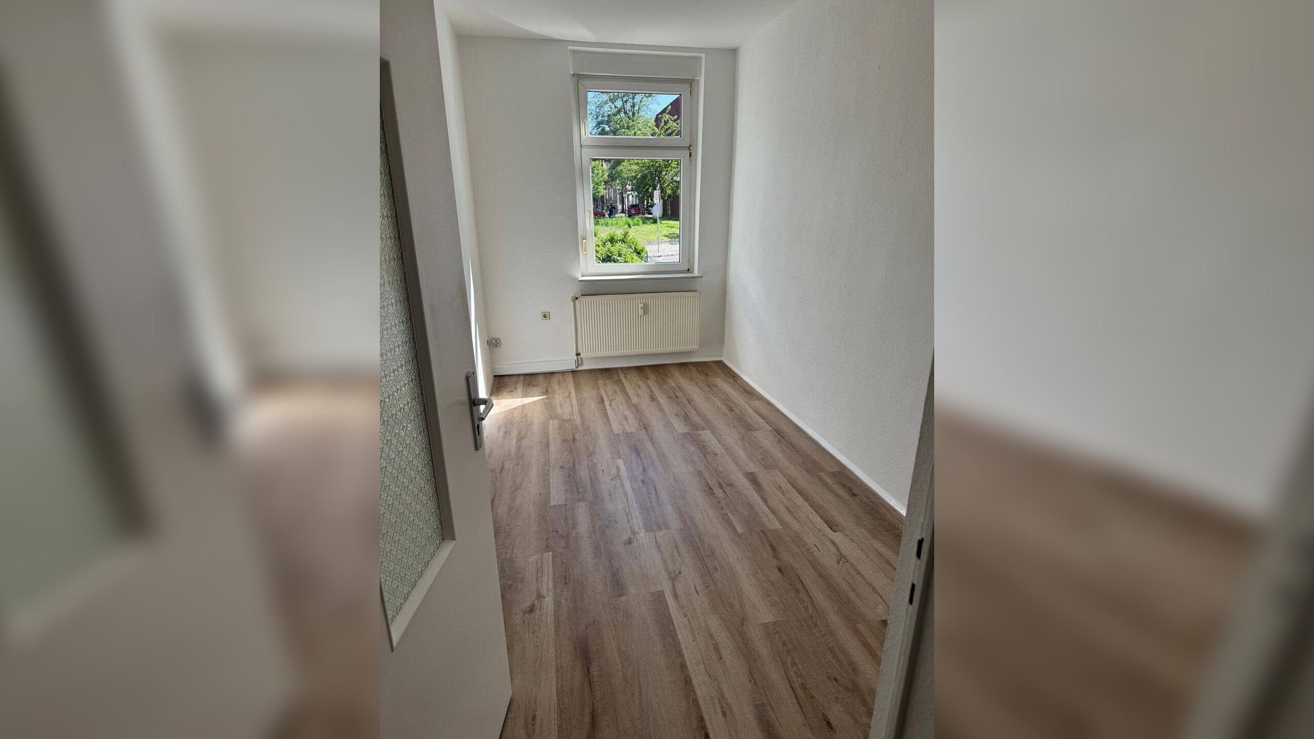 Sehr schöne 3 Raum Wohnung mit Balkon, Bad mit Dusche, Wanne – 6406 Bernburg (Saale) – Vorschaubild 11