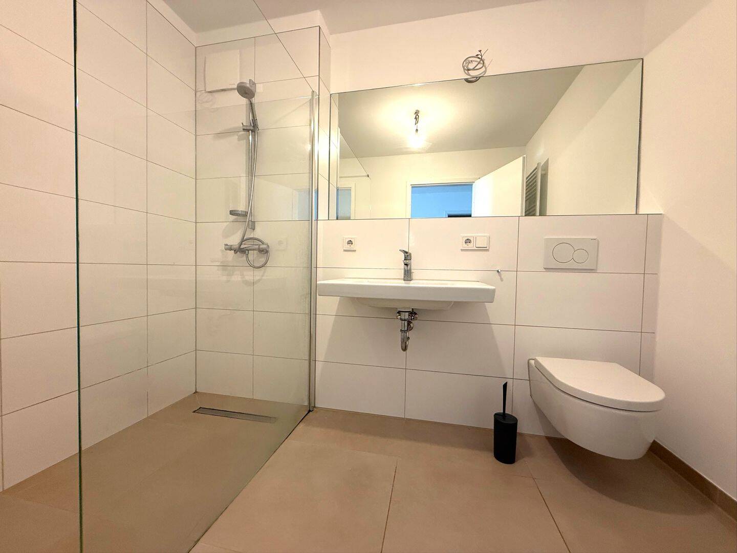 Neuwertige Erdgschoss – Wohnung mit 2 Zimmern und Balkon uninah zu vermieten ! – 66424 Homburg – Vorschaubild 7