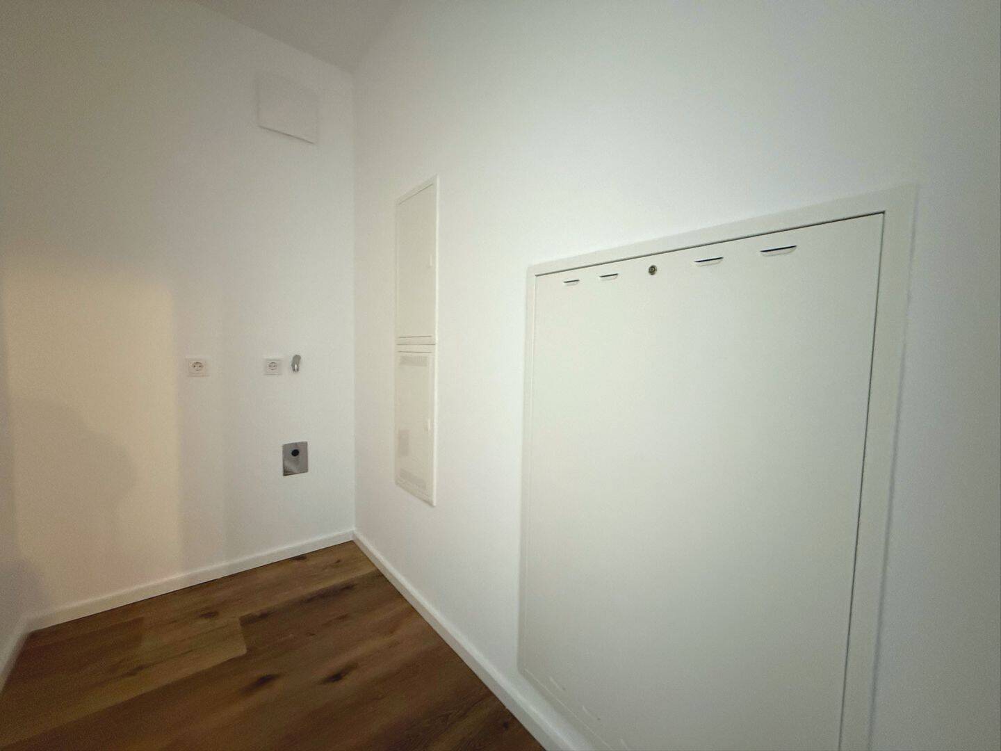 Neuwertige Erdgschoss – Wohnung mit 2 Zimmern und Balkon uninah zu vermieten ! – 66424 Homburg – Vorschaubild 8