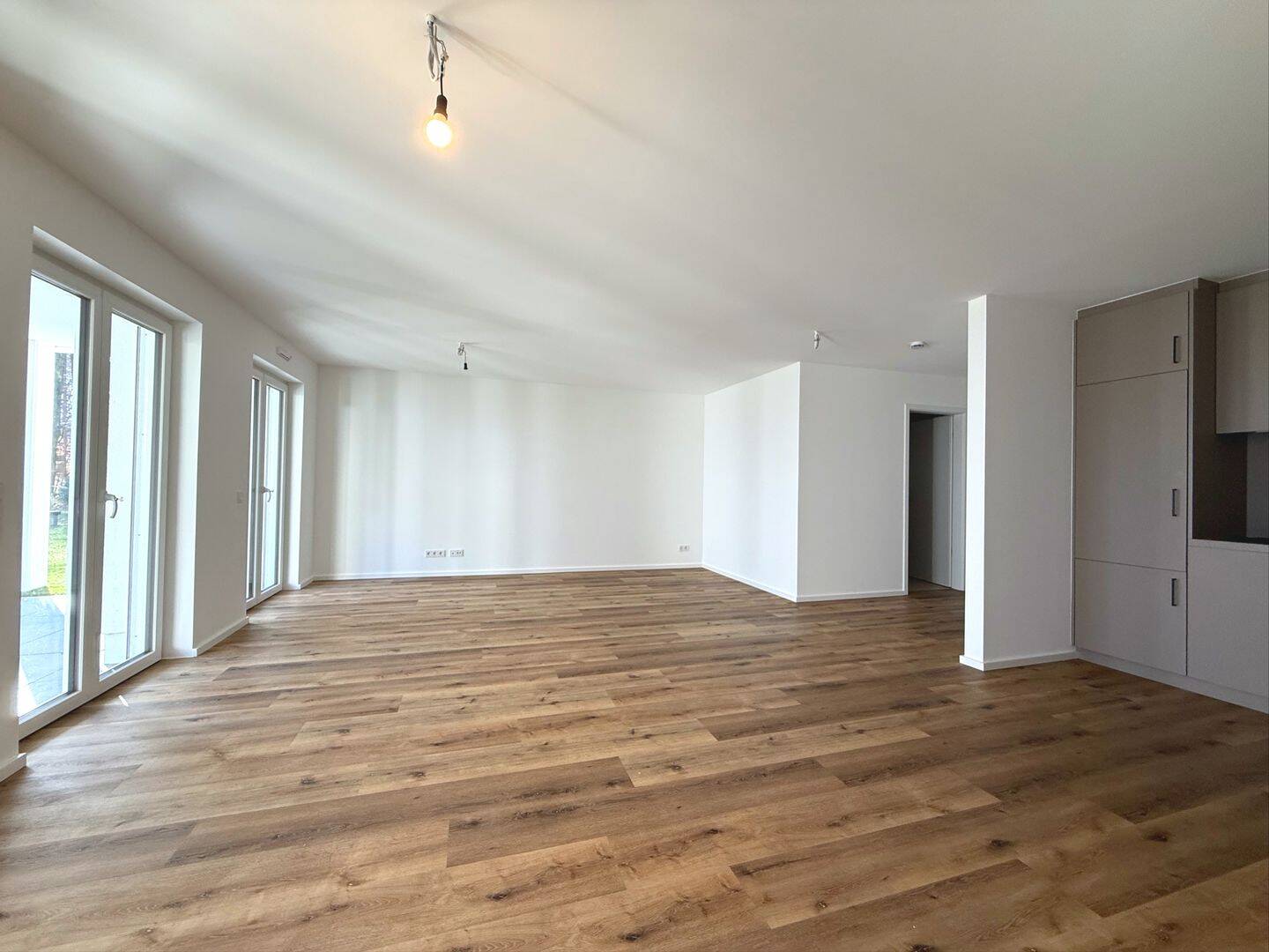 Neuwertige Erdgschoss – Wohnung mit 2 Zimmern und Balkon uninah zu vermieten ! – 66424 Homburg – Vorschaubild 10