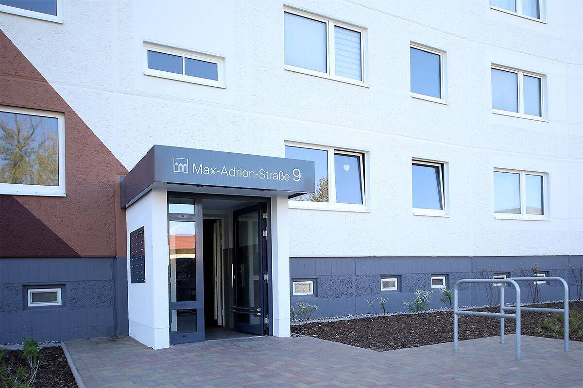 N E U modernisiert  – mit Wohn – Berechtigungs – Schein – 17034 Neubrandenburg – Vorschaubild 4