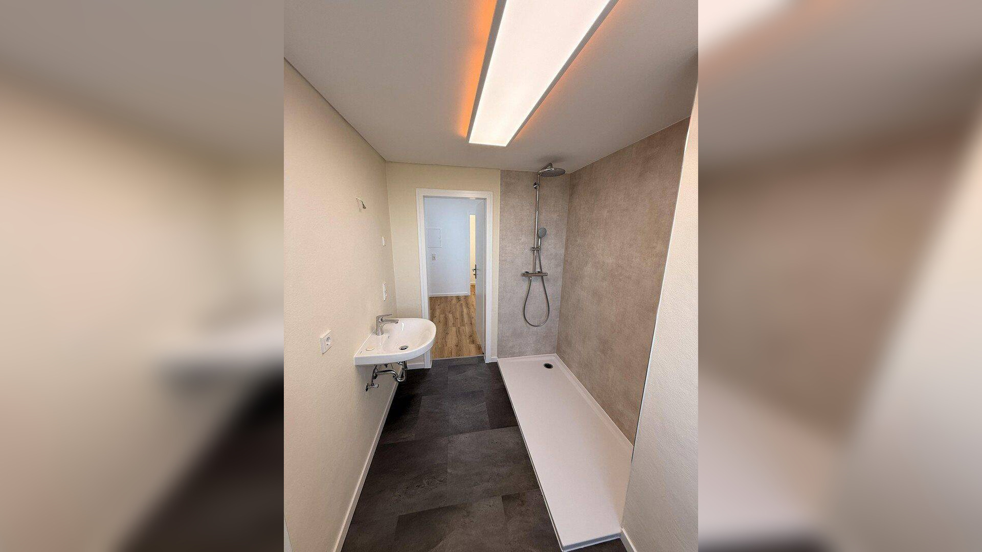 Erstbezug nach Renovierung – Moderne 3-Zimmer-Wohnung mit Balkon und traumhaftem Ausblick Saarlouis – 66740 Saarlouis – Vorschaubild 8