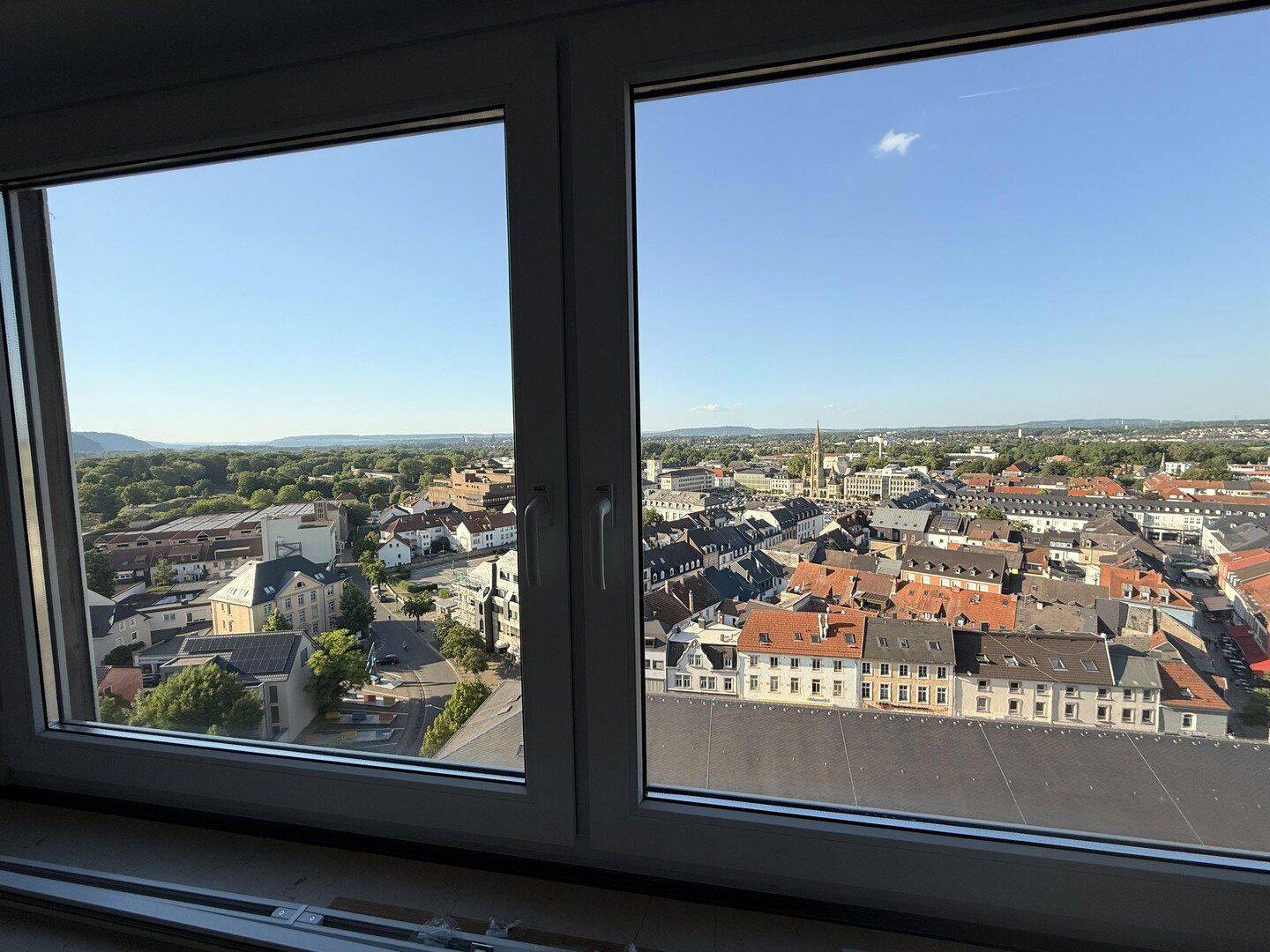 Erstbezug nach Renovierung – Moderne 3-Zimmer-Wohnung mit Balkon und traumhaftem Ausblick Saarlouis – 66740 Saarlouis – Vorschaubild 9