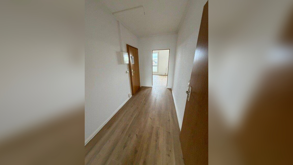 Schnapp dir den Deal, bevors ein anderer tut. / Grab the deal before someone else does. – 6132 Halle (Saale) – Vorschaubild 11