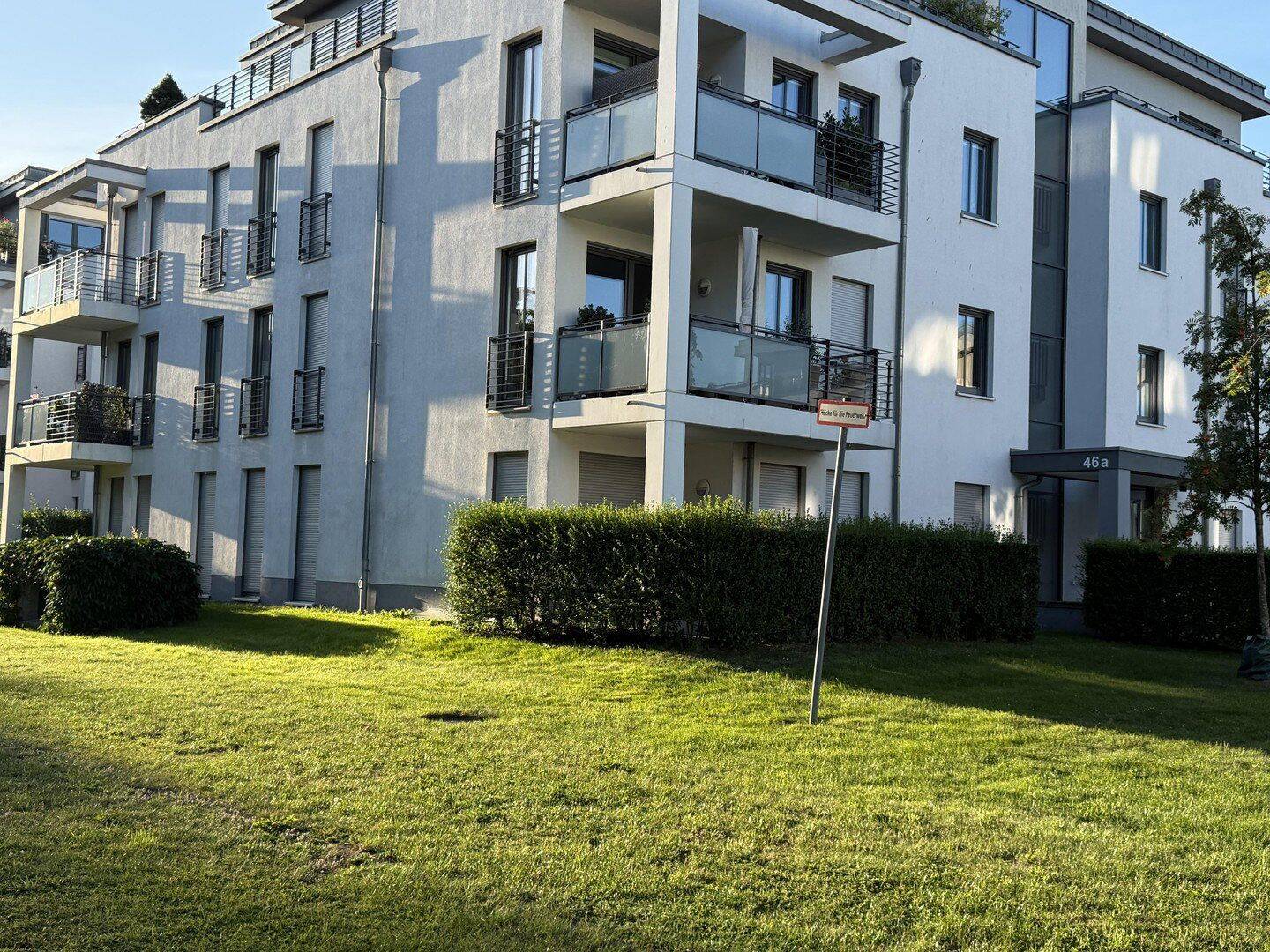 Nur 100 m vom Meer entfernt – Stilvolle 3 ZKB Wohnung mit Marken EBK u. TG Stellplatz – 18119 Rostock – Vorschaubild 3