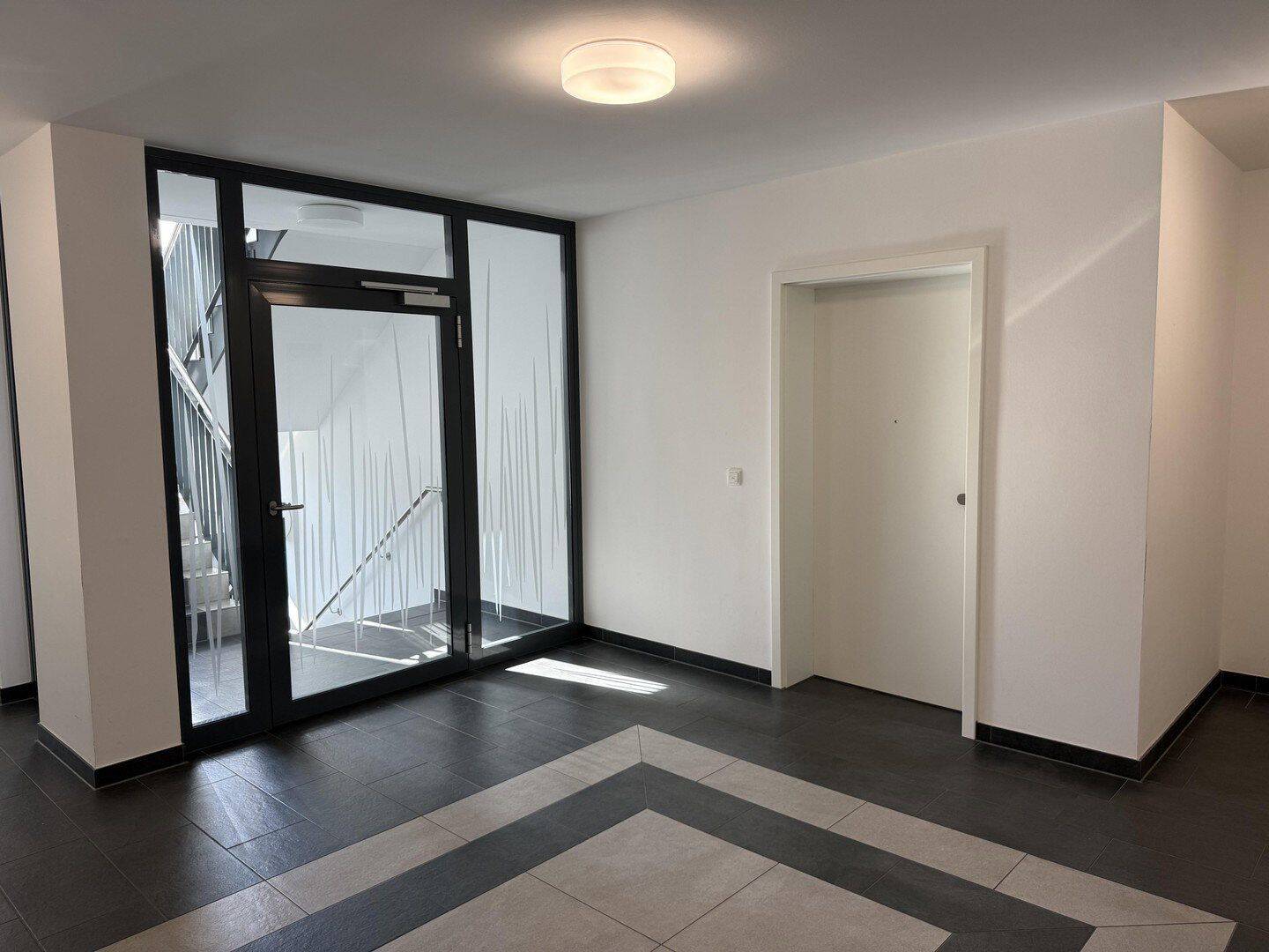 Nur 100 m vom Meer entfernt – Stilvolle 3 ZKB Wohnung mit Marken EBK u. TG Stellplatz – 18119 Rostock – Vorschaubild 8