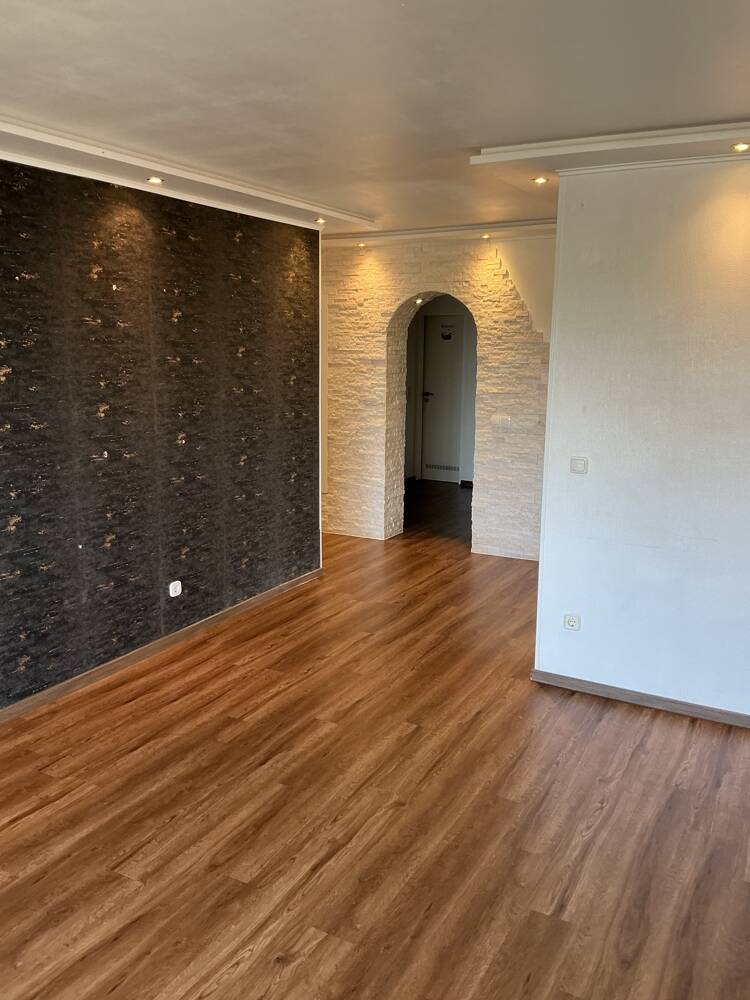 Wunderschöne 4-Zimmer-Wohnung mit Balkon, Aufzug und Tiefgaragenstellplatz!, 41068 Mönchengladbach