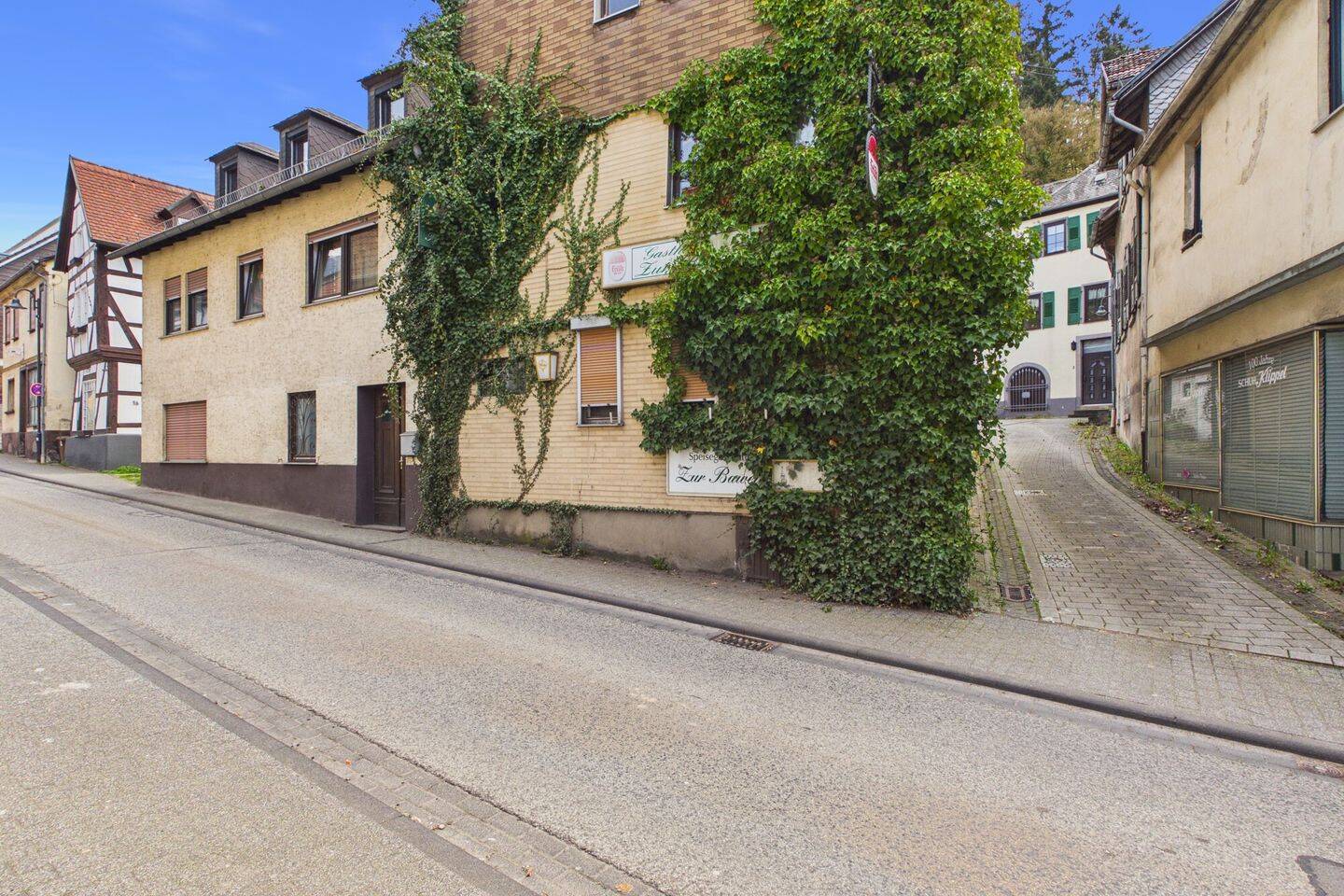 Wohn-fachwerks-kernsanierungs-abriss-option in der Talstraße 12 und 14 in Stromberg, 55442 Stromberg