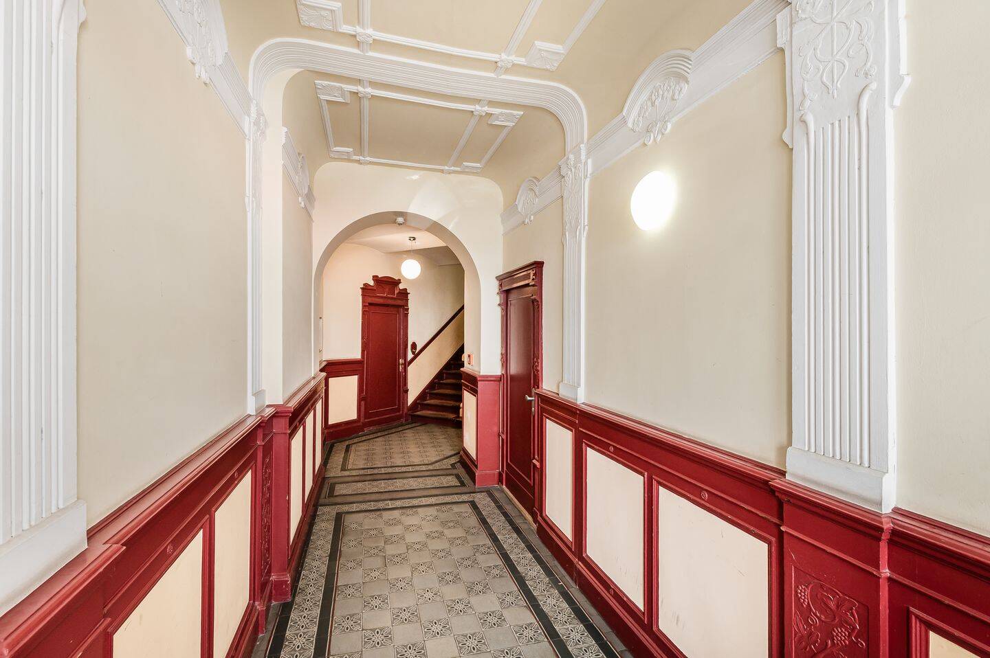 Kernsanierte Altbauwohnung vereint mit modernstem Wohnkomfort – 10439 Berlin – Vorschaubild 9